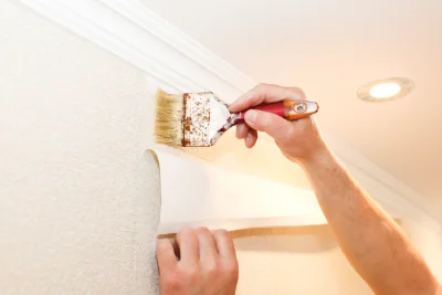 Pose de papier peint à Scaër — revêtements muraux et toiles de verre